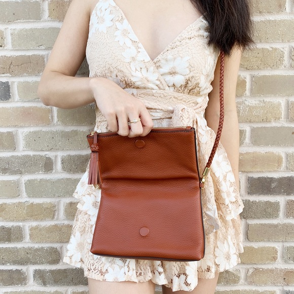 Tory Burch fold over crossbody - Picture 4 of 8